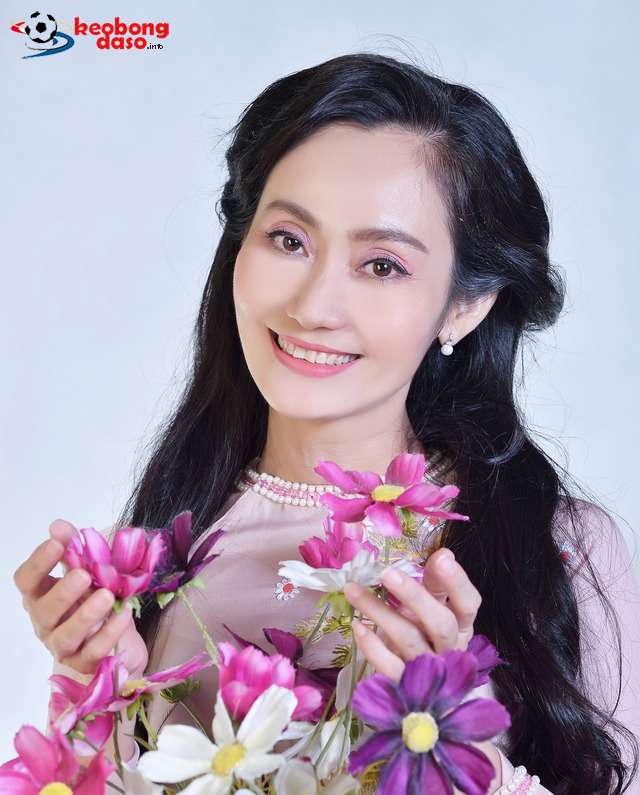  Thu Trang - Tiến Luật, Anh Tú - Diệu Nhi… trải lòng Tết Giáp Thìn