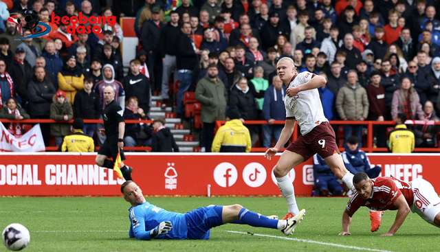  Thắng nhàn nhã Nottingham Forest, Man City tăng tốc đua vô địch với Arsenal