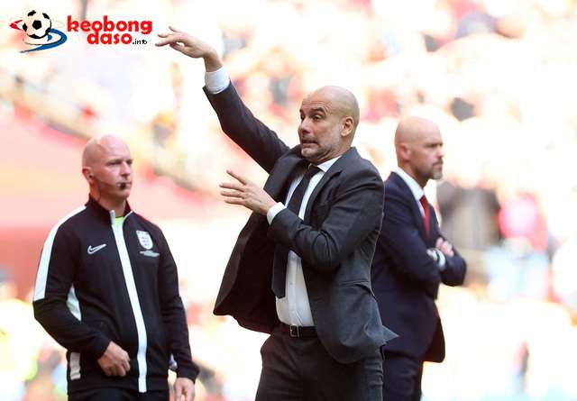  Hậu FA Cup: HLV Guardiola nhận lỗi, Ten Hag nói "2 cúp là không tệ"