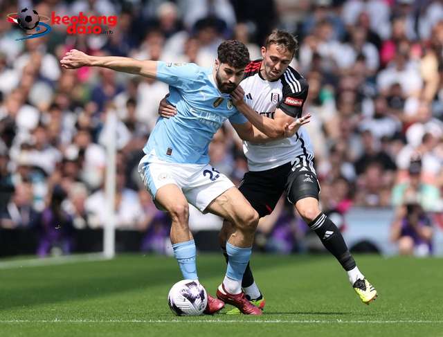  Thắng "4 sao" Fulham, Man City gây áp lực nặng nề cho Arsenal