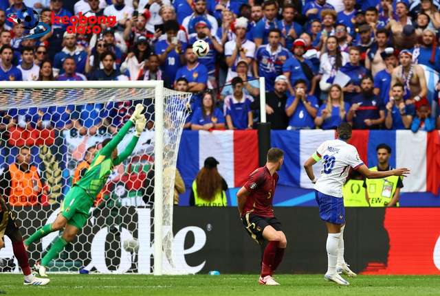  Euro 2024: Mbappe ít ghi bàn vì mặt nạ bảo vệ mũi cản tầm nhìn?