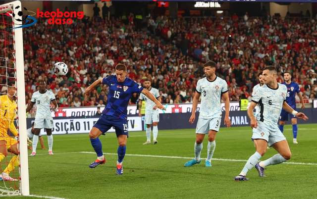  Ronaldo bùng nổ bàn thắng thứ 900, Bồ Đào Nha thắng á quân Nations League