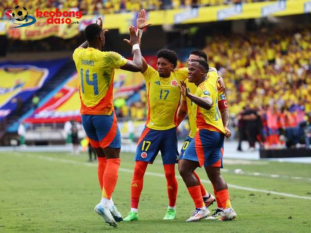  Vắng Messi, Argentina gục ngã trước "đòn thù" Colombia