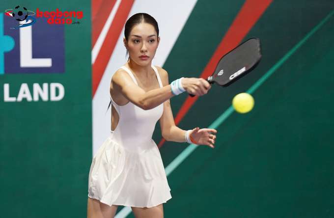 Dàn chân dài tranh tài tại giải pickleball cho người nổi tiếng