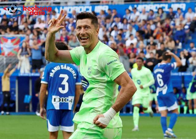 Alaves lập kỷ lục buồn, Barcelona vững ngôi đầu La Liga