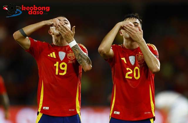  Thua nghẹt thở Tây Ban Nha, Thụy Sĩ rớt hạng Nations League