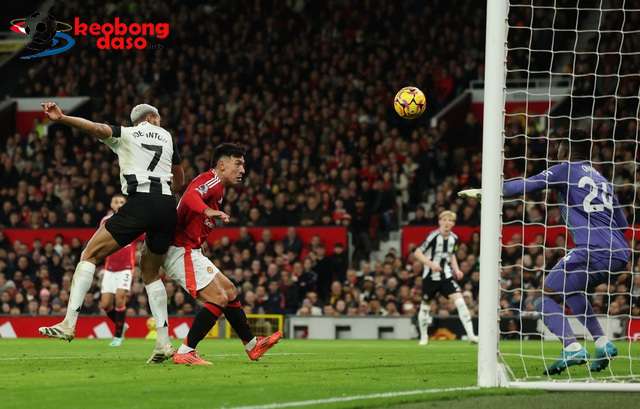  Man United thua sốc Newcastle, đối mặt thảm họa trăm năm